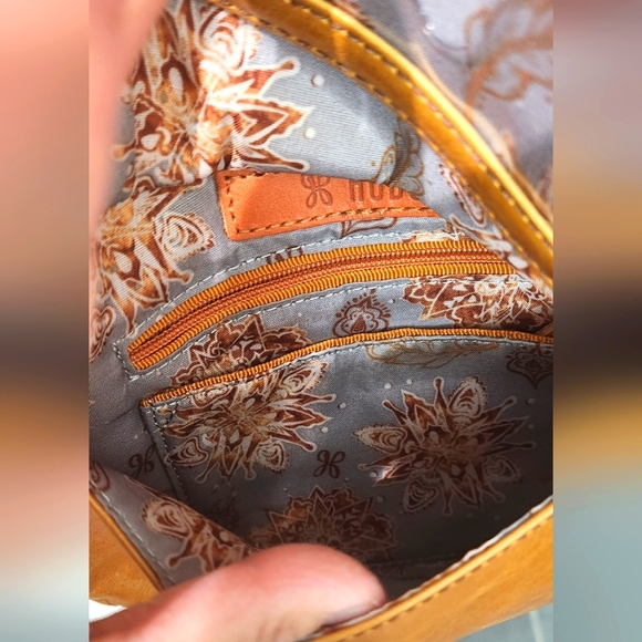 Leather crossbody - Picture 4 of 7